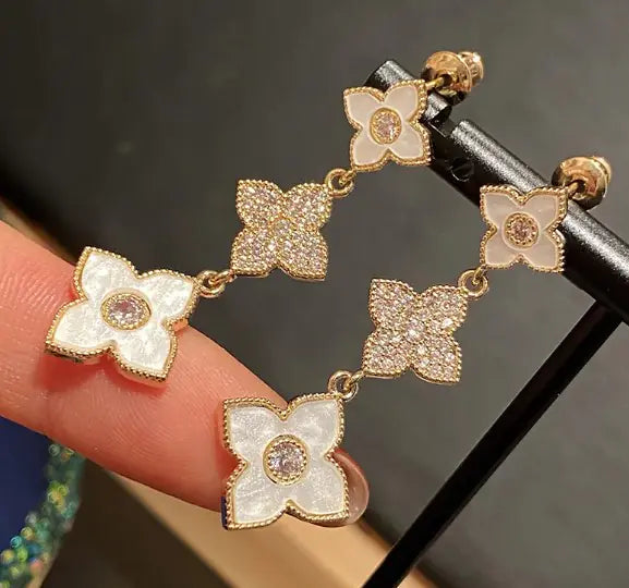 Three-flower Earrings